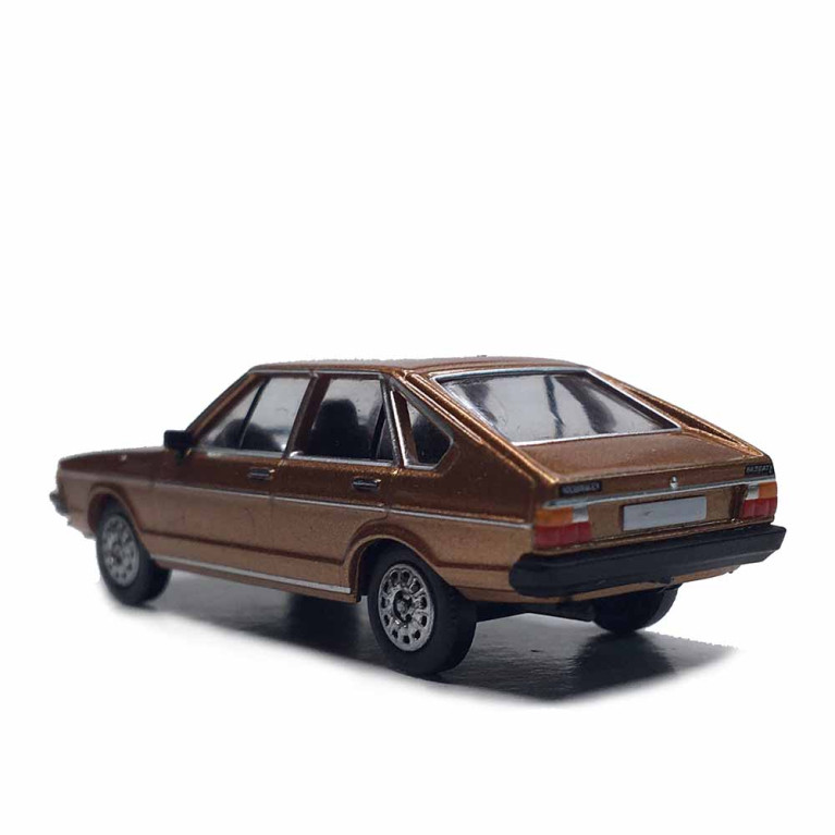 Volkswagen Passat B1, bronze, 1977 - PCX 870783 - HO 1/87
