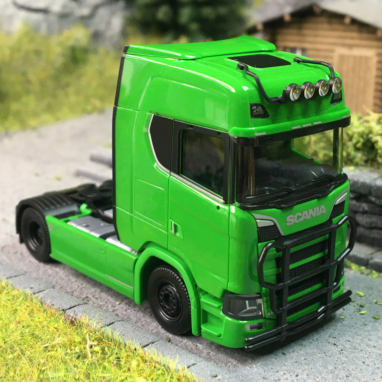 Scania CS 20, à toit surélevé, porteur, avec barre lumineuse et pare chocs renforcé, vert - HERPA 310116-006 - HO 1/87