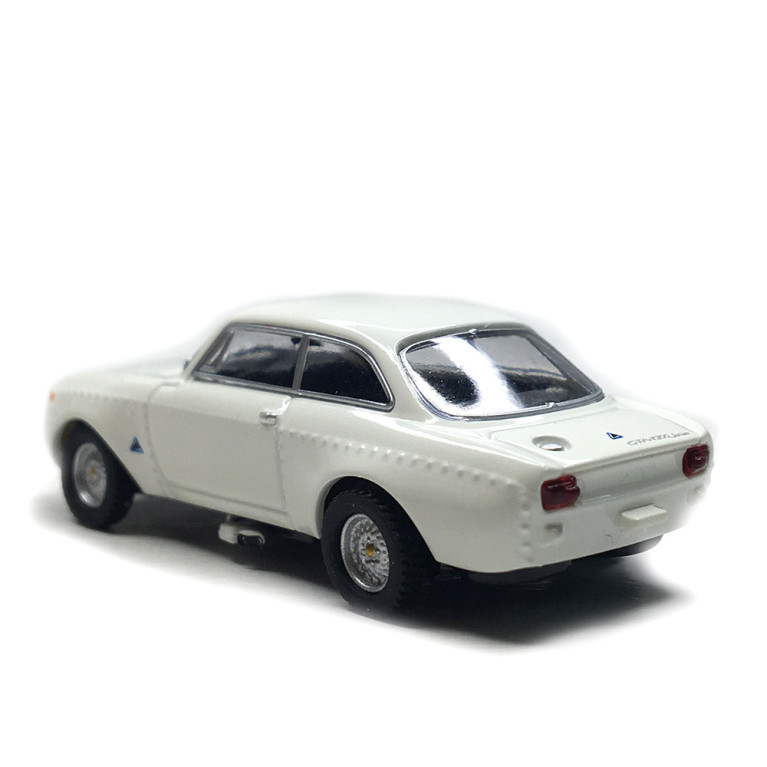 Alfa Romeo Giulia, Gta 1300 Junior, blanc, 1972 - Minichamps 870124024 - 1/87