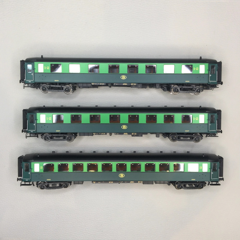 Coffret 3 voitures I2 A2B6 + C11 vert clair/foncé toit noir, SNCB, Ep. IIIa - LS MODELS 42107 - HO 1/87