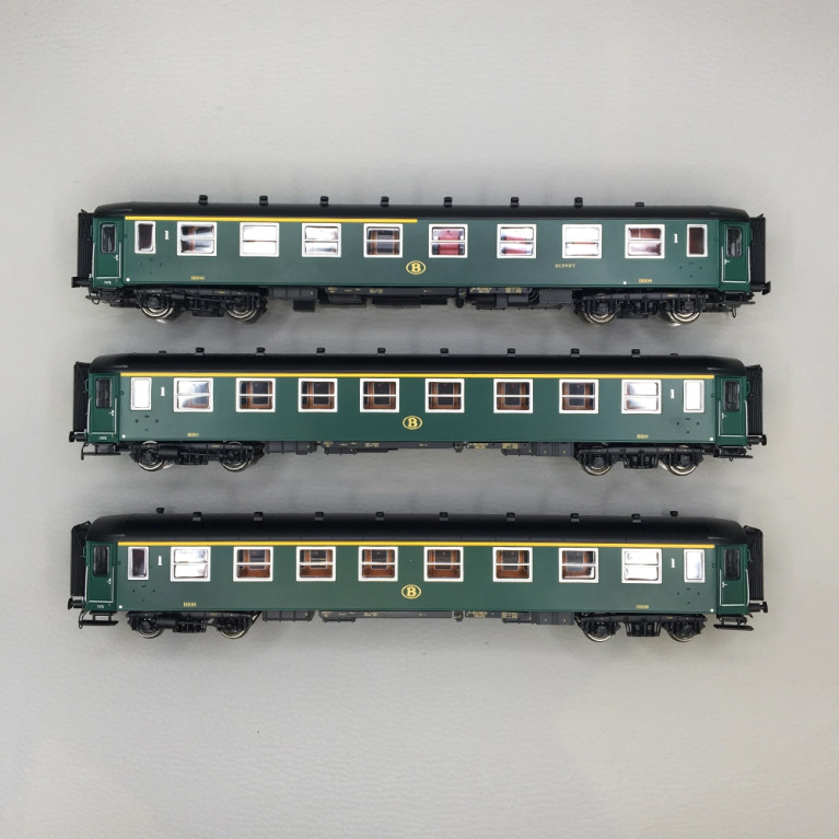 Coffret 3 voitures I2 A8 + A4R Buffet verte toit noir, SNCB, Ep. IIIc - LS MODELS 42101 - HO 1/87