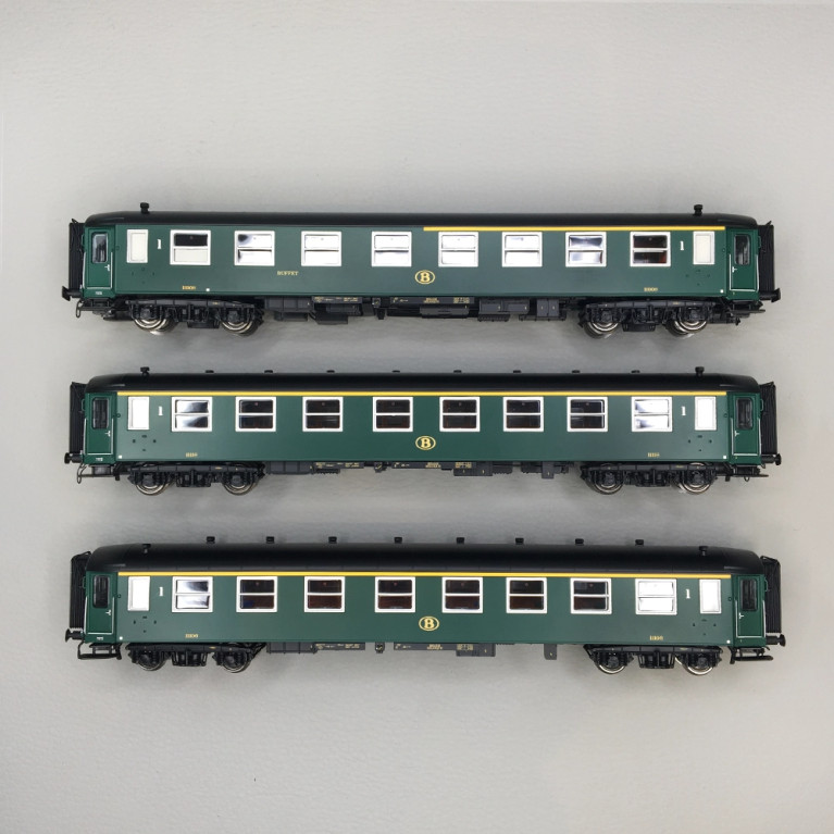 Coffret 3 voitures I2 A8 + A4R Buffet verte toit noir, SNCB, Ep. IIIc - LS MODELS 42101 - HO 1/87