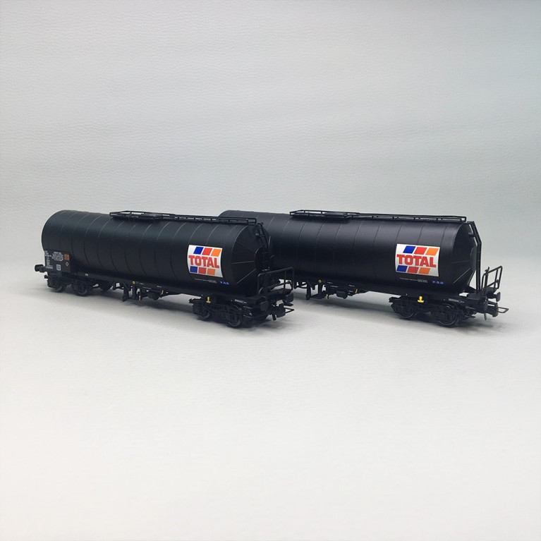 Coffret de 2 wagons-citernes à 4 essieux "TOTAL France", livrée noire, SNCF, Ep. IV - JOUEF HJ6323 - HO 1/87