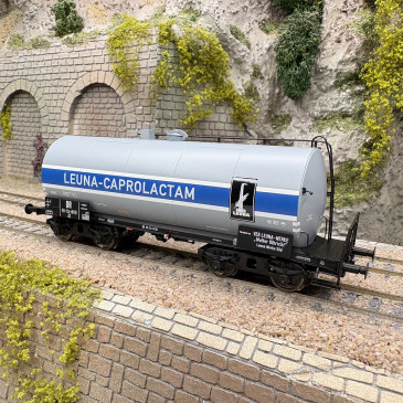 Wagon-citerne léger Uerdingen ZZ N°51-74-81 [P] "Leuna", DR, Ep. III - BRAWA 49634 - HO 1/87