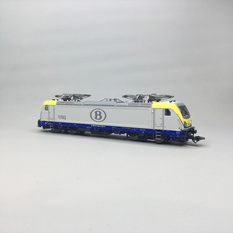 Locomotive électrique série 17, gris clair, N°1703, SNCB, Ep. VI - MARKLIN 36646 - HO 1/87