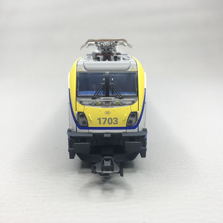 Locomotive électrique série 17, gris clair, N°1703, SNCB, Ep. VI - MARKLIN 36646 - HO 1/87