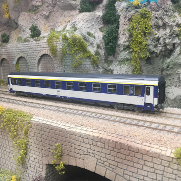 Voiture Corail VU couchettes A9c9x, bleu TEN et blanc, logo encadré, SNCF, Ep. IV-V - REE JM-034 - HO 1/87