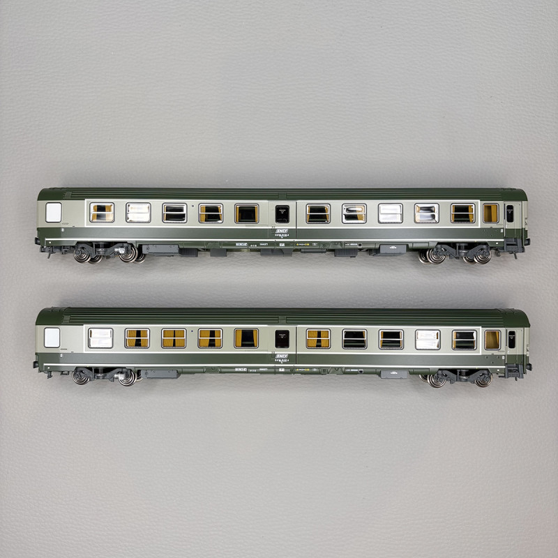 Set de 2 voitures Ambulance So, vert garrigue et gris béton, logo encadré, SNCF, Ep. IV-V - REE JM-047 - HO 1/87