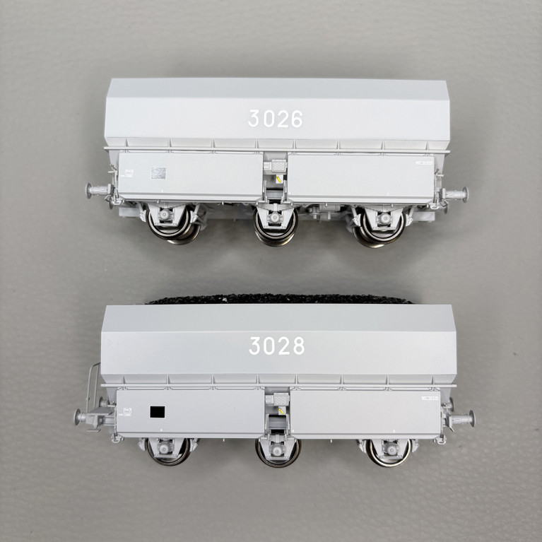 Coffret de 2 wagons coke MH45 "HBL", chargement de coke, SNCF, Ep. IV-V - REE WB-966 - HO 1/87