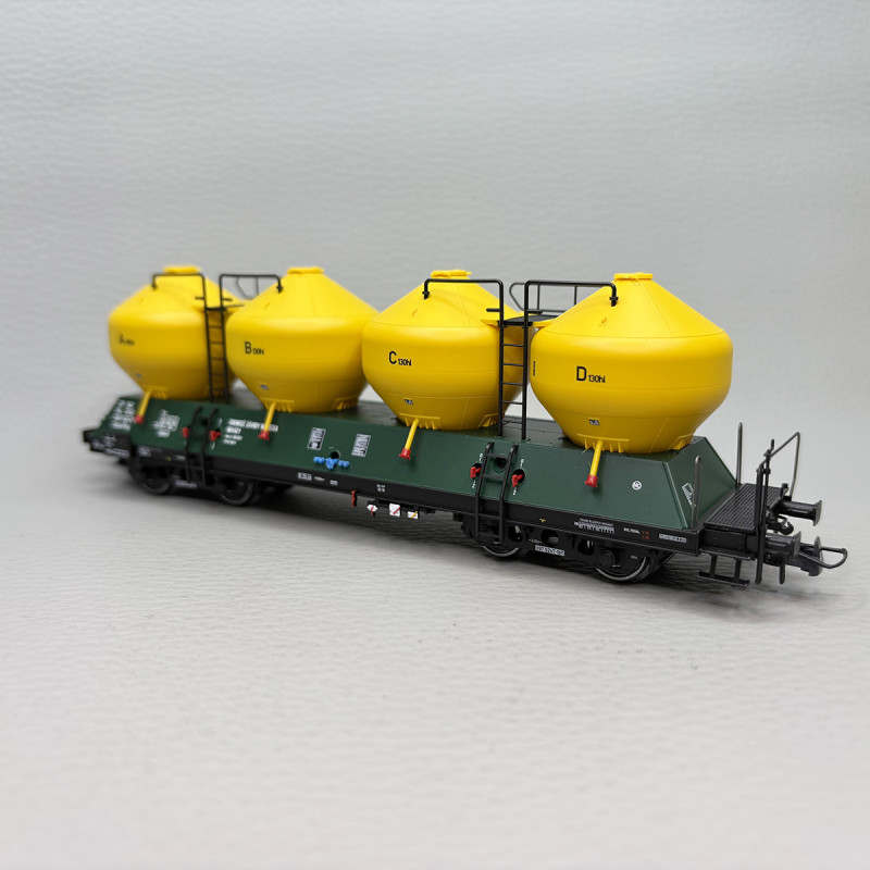 Coffret de 2 wagons-citernes Uacs 451.1, CSD, Ep. IV - ROCO 6600236 - HO 1/87