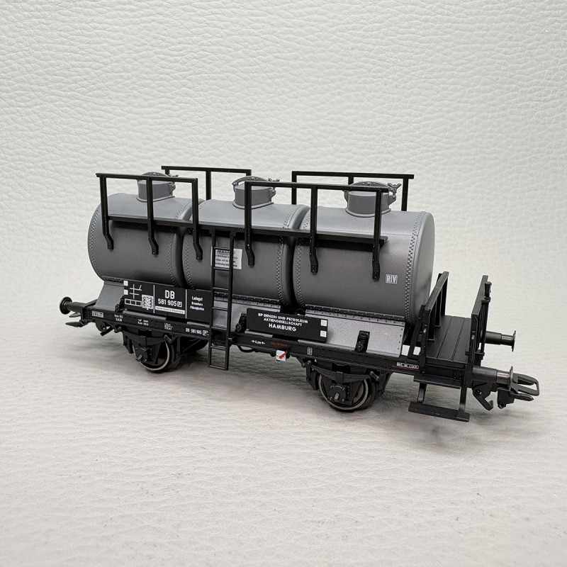 Coffret de 3 wagons-citernes à 3 cuves, "Benzin- und Petroleumgesellschaft Hamburg", DB, Ep. III - MARKLIN 46491 - HO 1/87