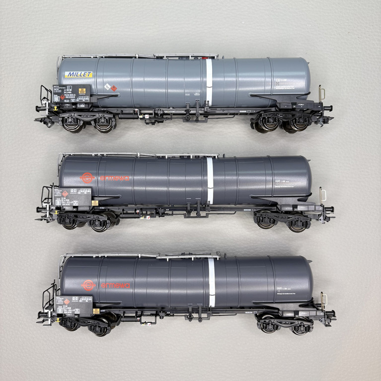 Coffret de 3 wagons-citernes Zacns 95m³, "Ermewa" et "Millet", Ep. VI - MARKLIN 47551 - HO 1/87