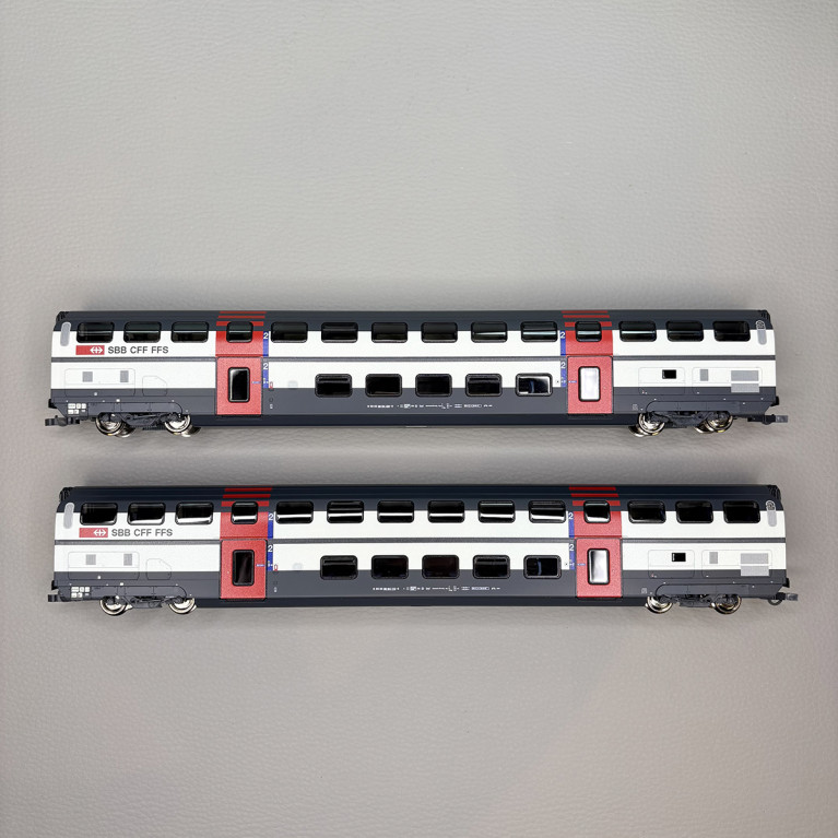 Coffret de 2 voitures à deux niveaux 2e classe, type B "IC2000", SBB CFF, Ep. V-VI - ROCO 6200216 - HO 1/87