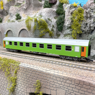 Voiture 2e classe Y/B-70 type B, ZSSK, Ep. V-VI - ROCO 6200232 - HO 1/87