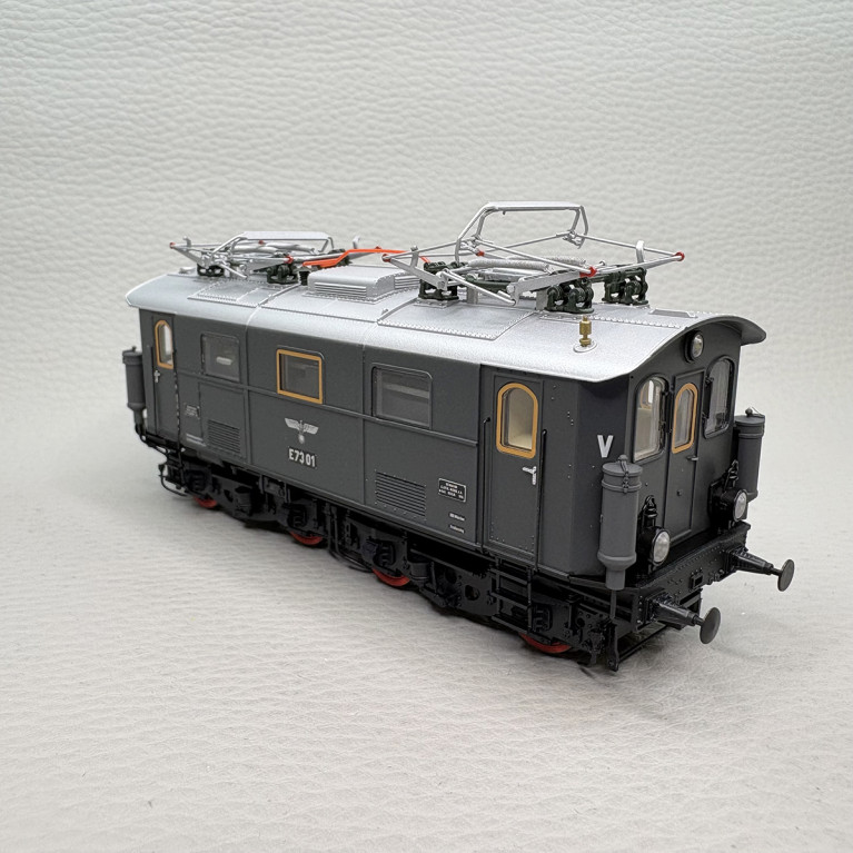 Locomotive électrique E73 01, DRG, Ep. II, DC analogique - BRAWA 70180 - HO 1/87