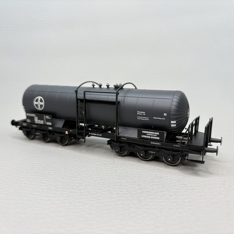 Wagon citerne 6 essieux ZZ, «Bayer», N°21 80 006 1 512-8 [P], DB, Ep. IV, BRAWA 58222, HO 1/87