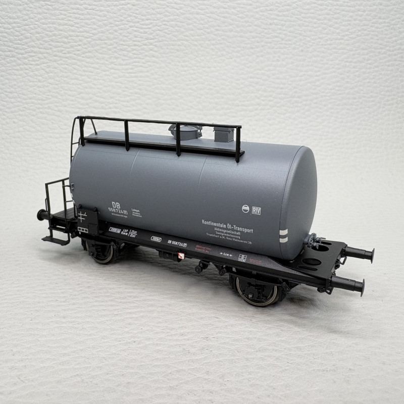 Wagon citerne léger Uerdingen Z, «Kontinentale Öl-Transport», N°558 724 [P], DB, Ep. III, BRAWA 51155, HO 1/87