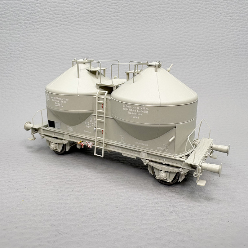 Wagon silo à poussière Ucs908, N°21 80 910 5 777-6, DB, Ep. IV, BRAWA 51327, HO 1/87