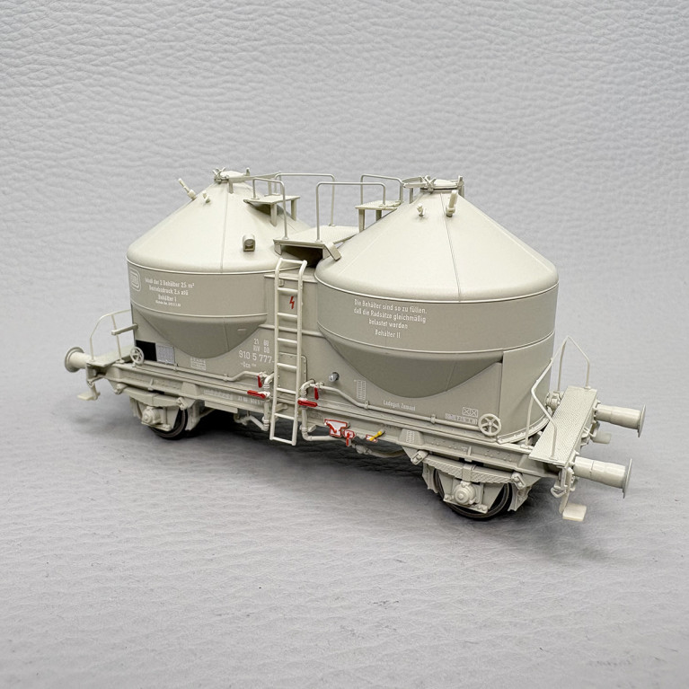 Wagon silo à poussière Ucs908, N°21 80 910 5 777-6, DB, Ep. IV, BRAWA 51327, HO 1/87