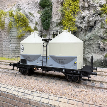 Wagon silo à poussière Ucs909, «EVA», N°43 80 910 4 455-4 [P], DB, Ep. IV, BRAWA 51329, HO 1/87