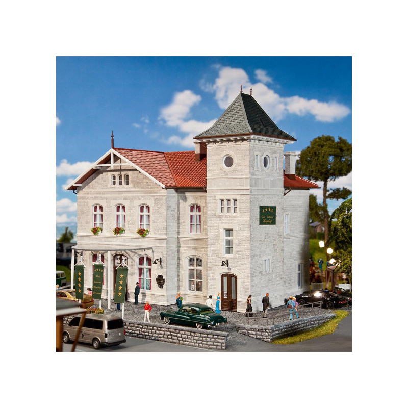 Hôtel avec restaurant gastronomique - Faller 130458 - HO 1/87