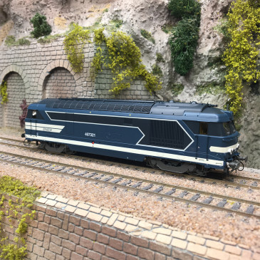 Locomotive diesel BB 67321, «logo nouille», Chambéry, SNCF, Ep. V, REE MB-246 SAC, HO 1/87 - AC SON