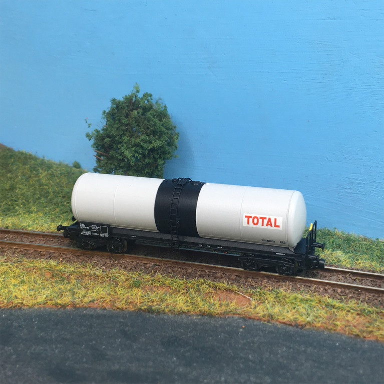 Wagon citerne ANF long, «Total Simotra» gris et noir, SNCF, Ep. IV, AZAR MODELS W05-TO2, Z 1/220