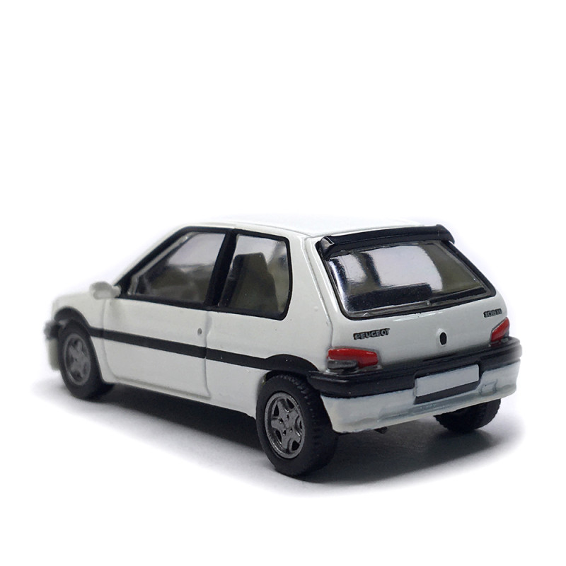 Peugeot 106, 3 portes phase 1 XSI, blanc, 1992 - SAI 6636 - HO 1/87