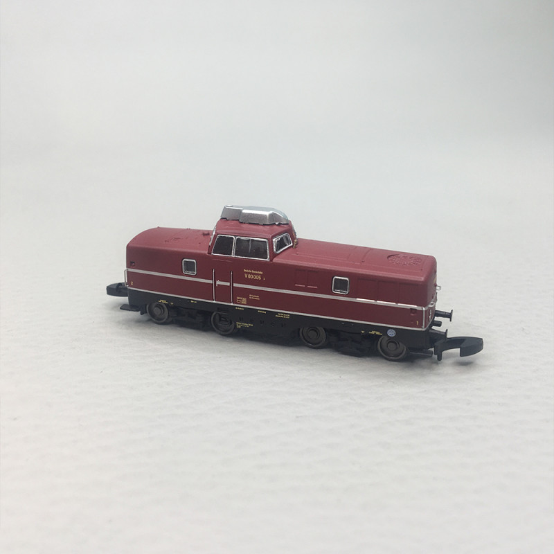 Locomotive diesel-hydraulique V 80, rouge, DB, Ep. III, MÄRKLIN 88802, Z 1/220