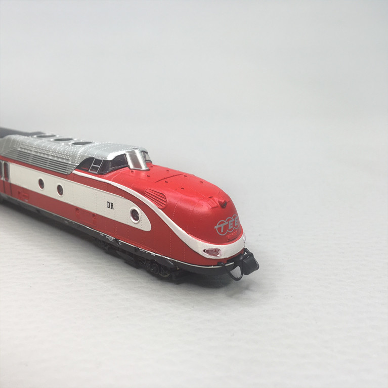 Autorail diesel VT 601, "Max Liebermann", 6 éléments, DR, Ep. IV, FLEISCHMANN 7770010, N 1/160 - DCC SON