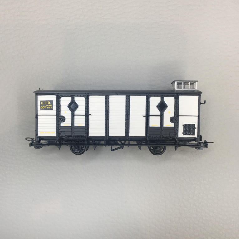 Fourgon gris clair, ferrures noires, N°2613, CFD, Ep. II-III, REE VM-048, HOm 1/87
