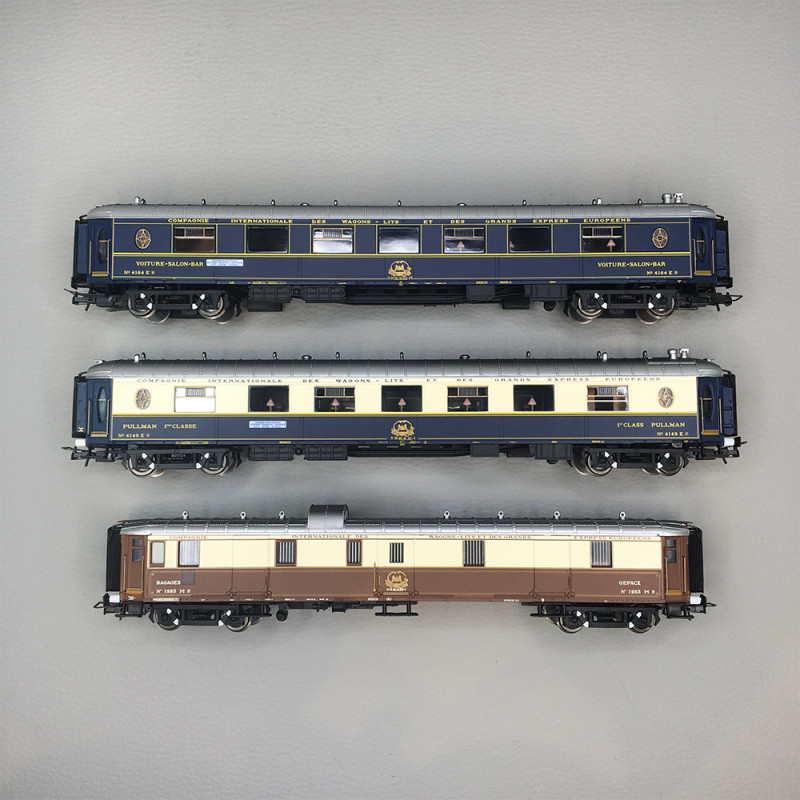 Coffret de 6 voitures "50 ans du Nostalgie Istanbul Orient Express", 1976, Intraflug, CIWL, Ep. IV, RIVAROSSI HR4423, HO 1/87