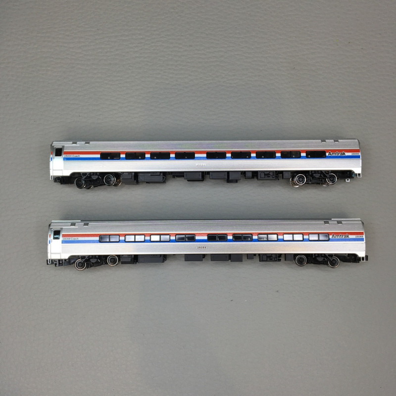 Coffret de 2 voitures Amfleet II Coach, Amtrak Phase III, KATO 106-6293, N 1/160