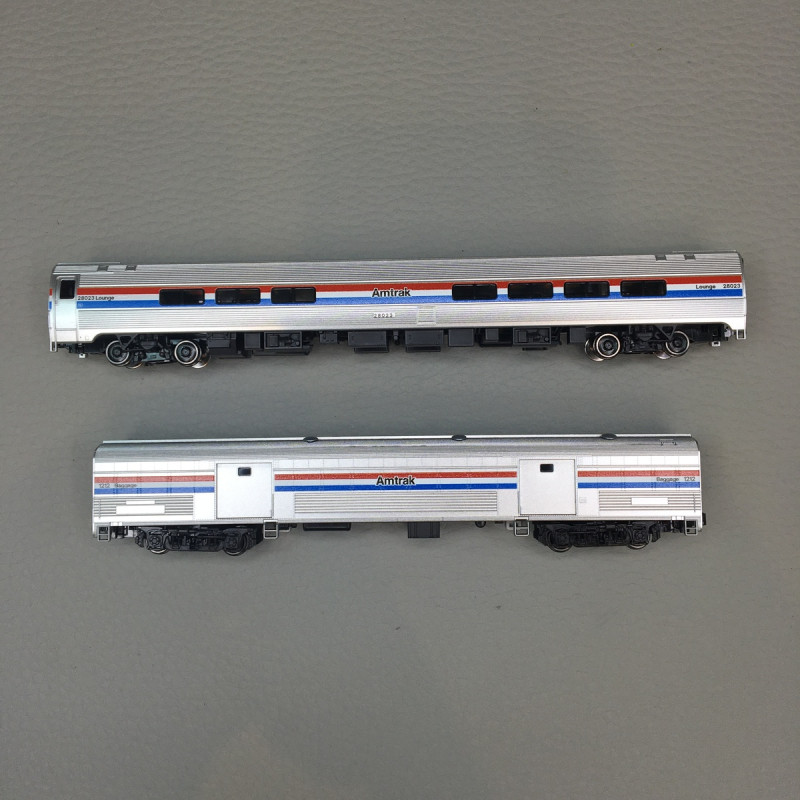 Coffret de 2 voitures Amfleet II, bagages et voiture-lounge, Amtrak Phase III, KATO 106-6294, N 1/160