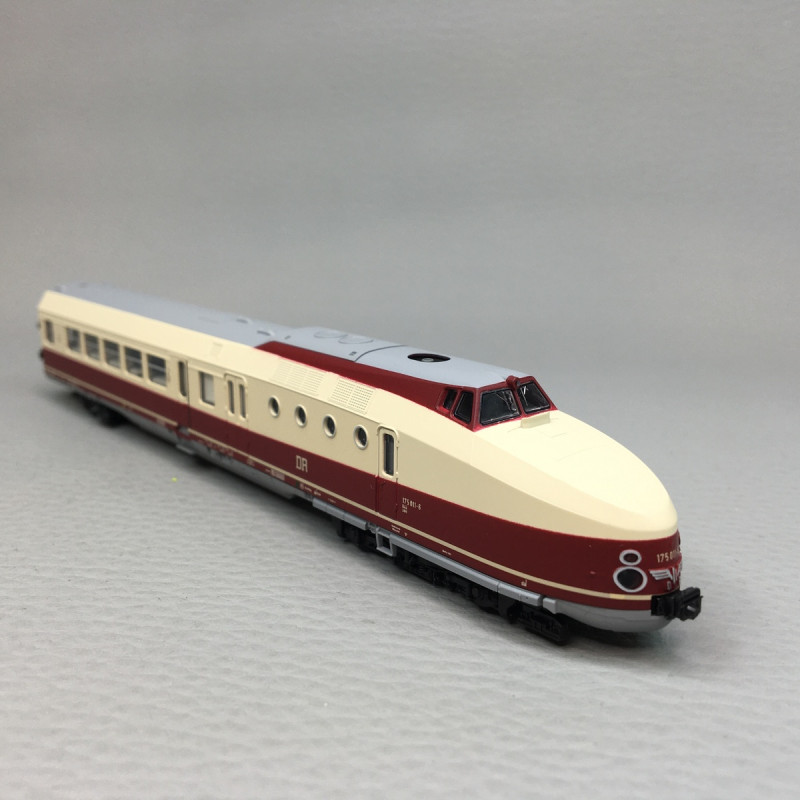 Autorail BR 175, 6 éléments, "E. Thälmann", DR, Ep. IV, KATO 10-746-1, N 1/160 - DCC SON