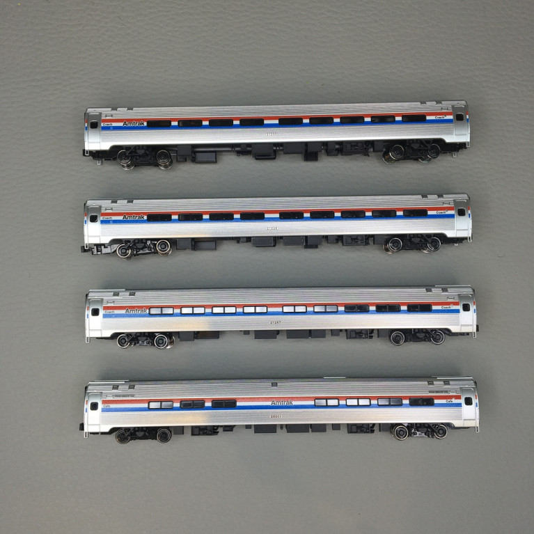 Coffret de 4 voitures Amfleet I, Amtrak Phase III, KATO 106-8020, N 1/160