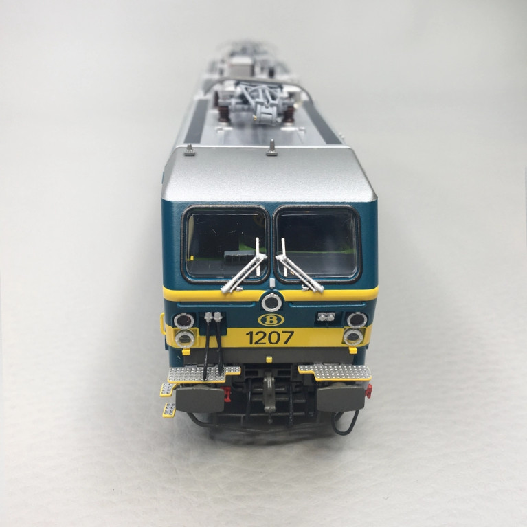 Locomotive électrique "Airco Magelan", N°1207, bleue et jaune, UIC, SNCB, Ep. VI, LSMODELS 12097, HO 1/87