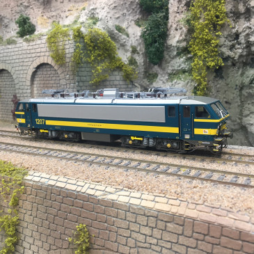 Locomotive électrique "Airco Magelan", N°1207, bleue et jaune, UIC, SNCB, Ep. VI, LSMODELS 12097S, HO 1/87 - DCC SON
