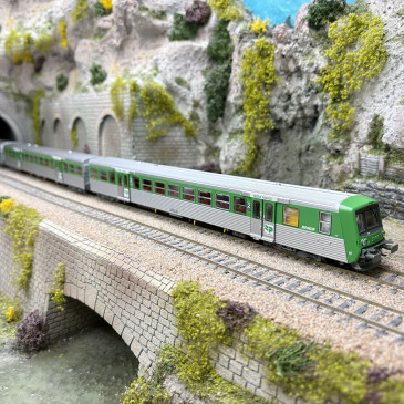 Coffret rame réversible régionale, verte inox, "Nouille", TER Picardie, P03, SNCF, Ep. IVb-V, EPM E41.39.17, HO 1/87