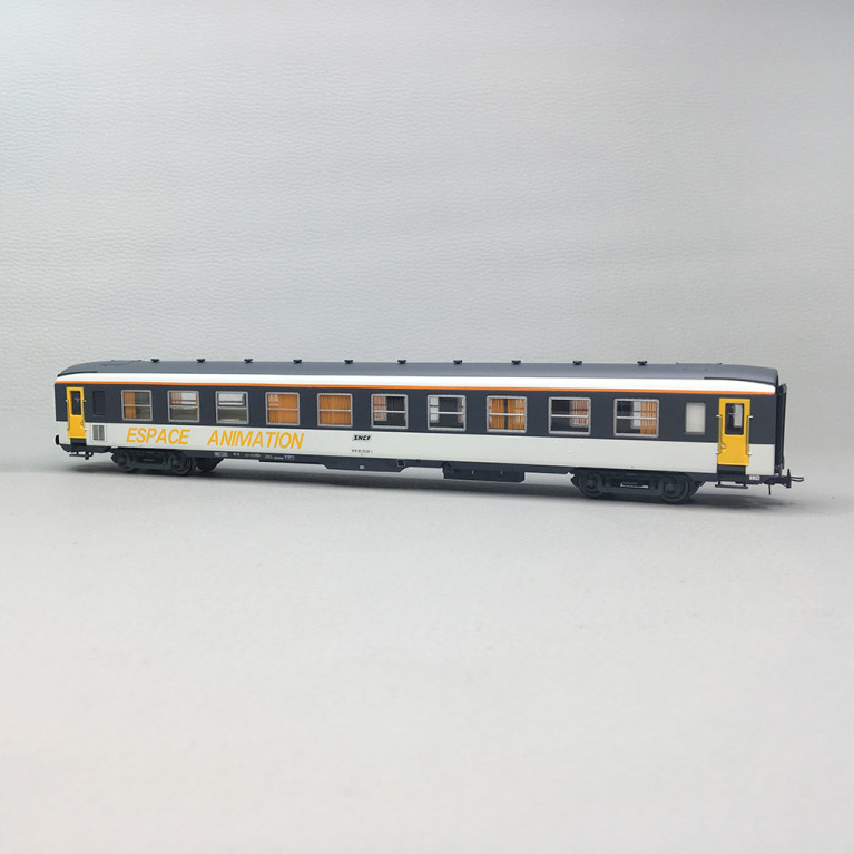 Voiture DEV AO "Espace Animation", SNCF, Ep. IV, JOUEF HJ4215, HO 1/87