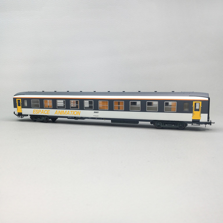 Voiture DEV AO "Espace Animation", SNCF, Ep. IV, JOUEF HJ4215, HO 1/87