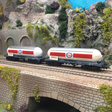 Coffret 2 wagons-citernes ammoniac, "ESSO-Saltra", RENFE, Ep. IV, ELECTROTREN HE6099, HO 1/87