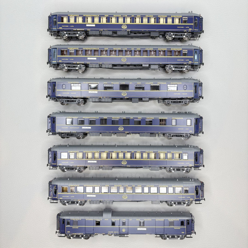 Coffret 7 voitures "Le Train Bleu" 1954, CIWL, Ep. III, MODELS WORLD MW1005, HO 1/87