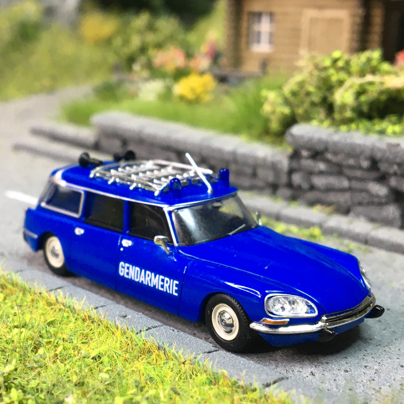 Citroën ID 21, break, gendarmerie, avec haut parleurs, 1968 - SAI 2883 - HO 1/87