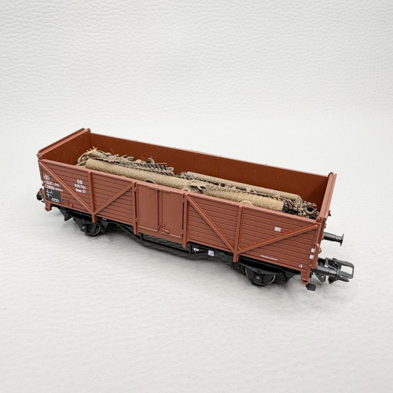 Wagon-tombereau à bords hauts type Omm 37, chargé de ferraille, DB, Ep. III, MARKLIN 46014, HO 1/87