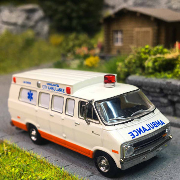 Dodge B 200, Consolidated City ambulance, 1975  - BREKINA 18306 - HO 1/87