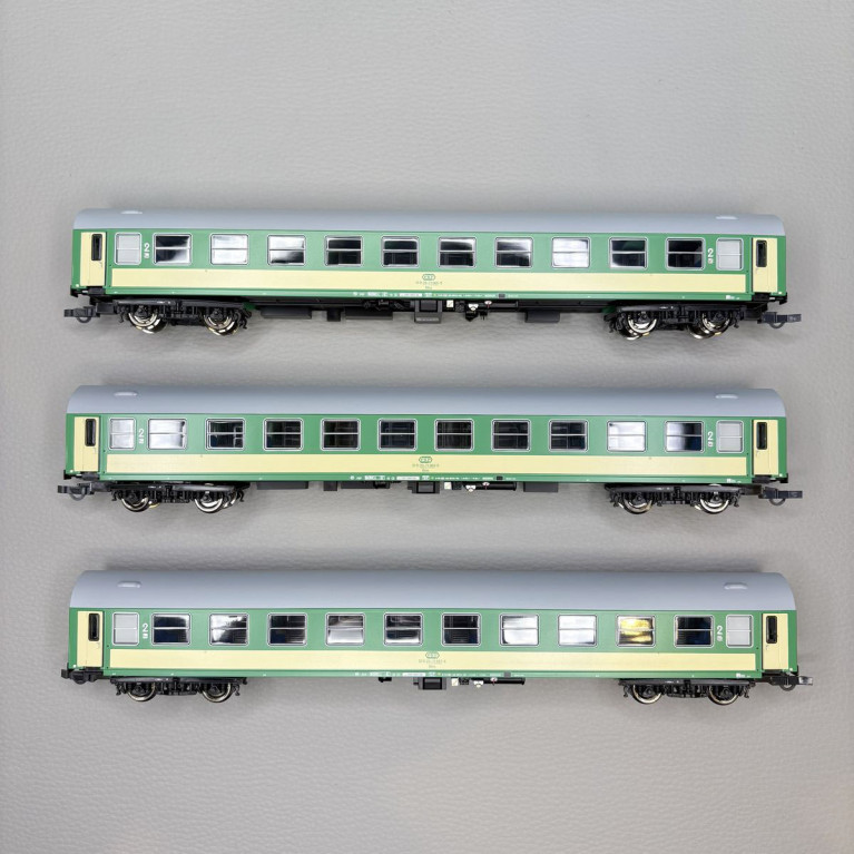 Coffret 3 voitures voyageurs Y/B 70 type Bdnu “Telimena”, PKP, Ep. V, ROCO 6200229, HO 1/87