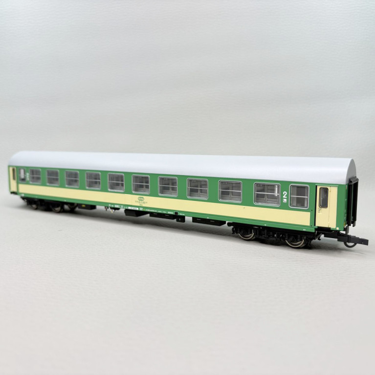Coffret 3 voitures voyageurs Y/B 70 type Bdnu “Telimena”, PKP, Ep. V, ROCO 6200229, HO 1/87