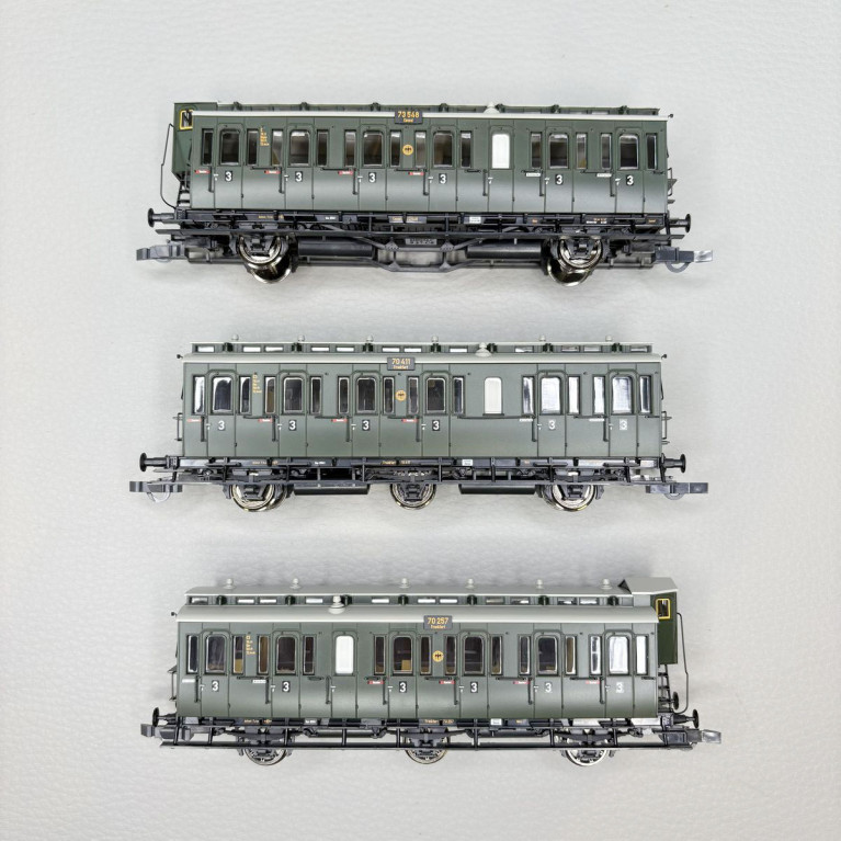 Coffret 3 voitures à compartiments C3 pr 11 et C pr 21, DRG, Ep. II, ROCO 6200254, HO 1/87