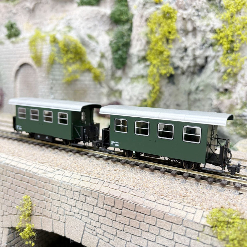 Coffret 2 voitures voyageurs à voie étroite type Bi/s, ÖBB, Ep. IV, ROCO 6240005, HOe 1/87